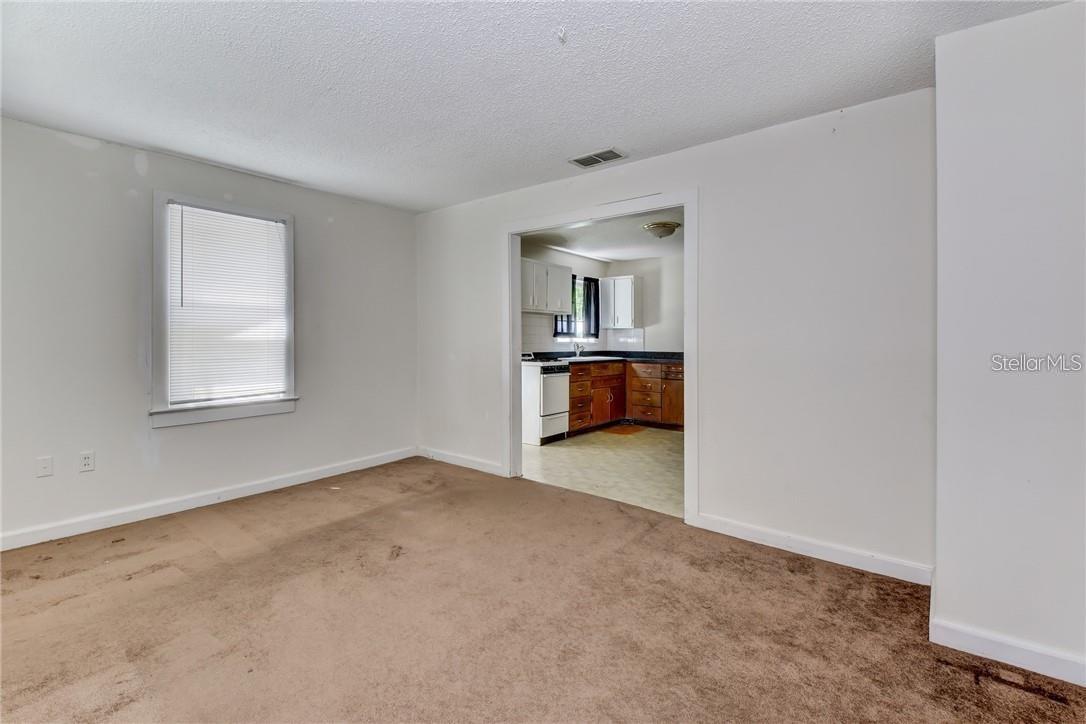 PINECREST BLKS 22-23 DELAND - Residential