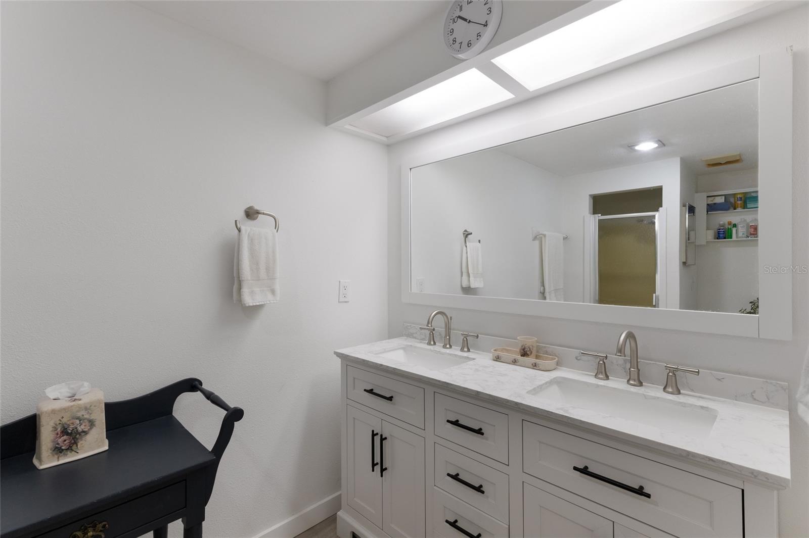 HOLMES BEACH 13TH UNIT - Residential