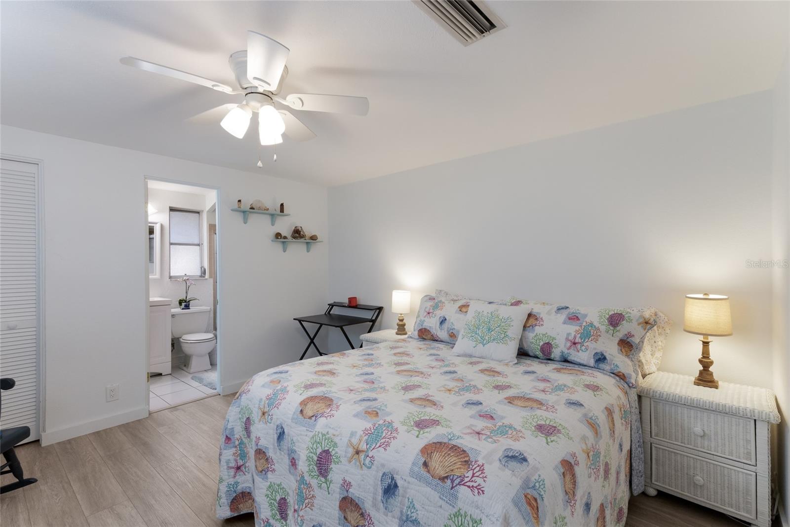 HOLMES BEACH 13TH UNIT - Residential