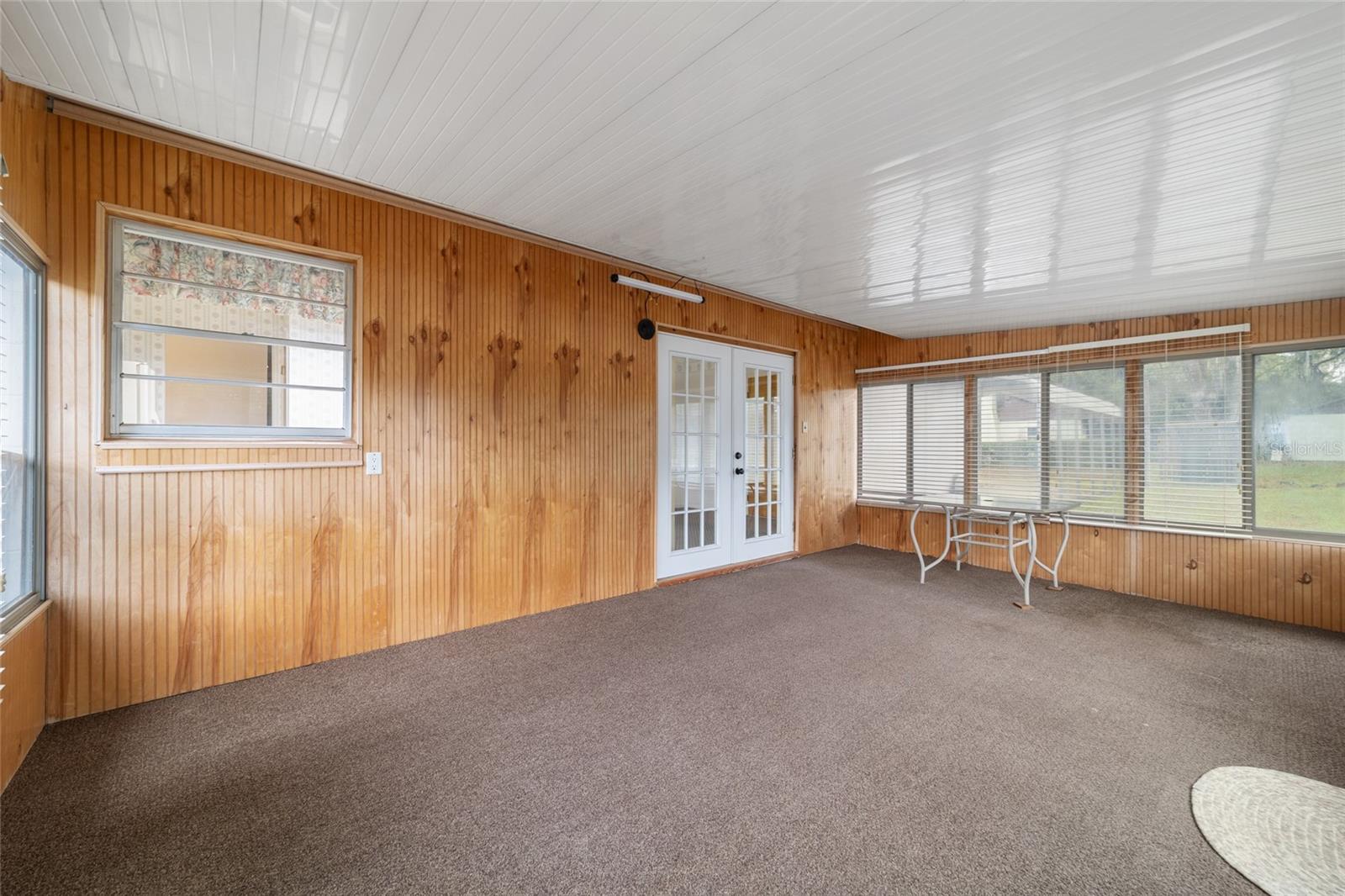 SUNSET HARBOR - Residential