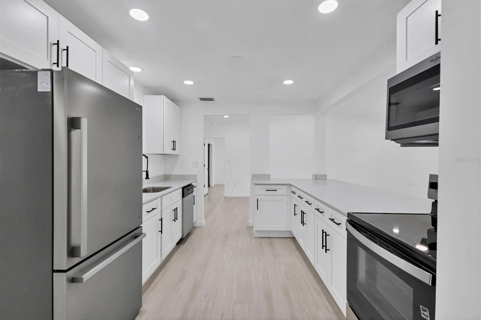 PORT CHARLOTTE SEC 023 - Residential Lease