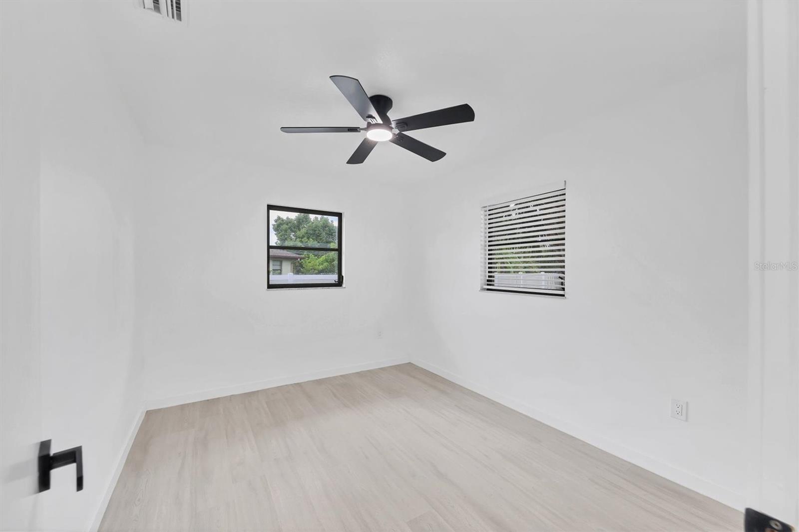 PORT CHARLOTTE SEC 023 - Residential Lease