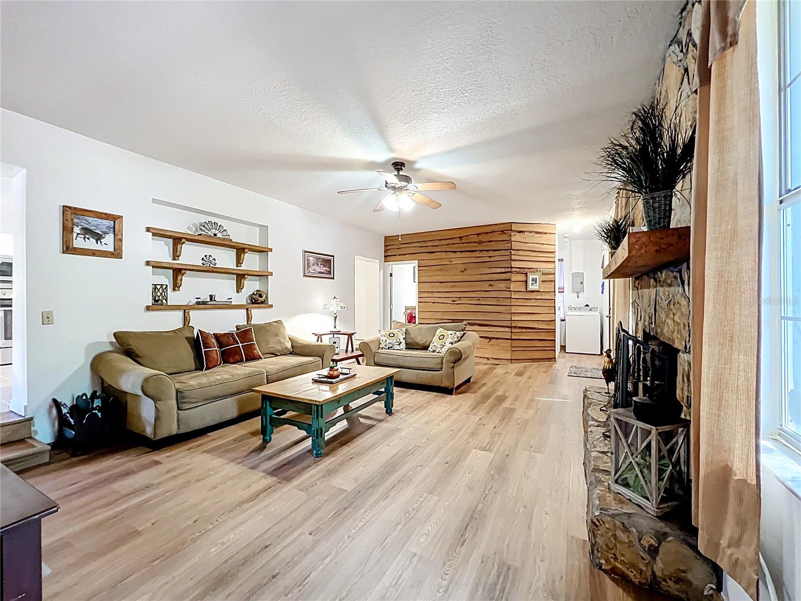 CHRISTMAS PARK FIRST ADD - Residential