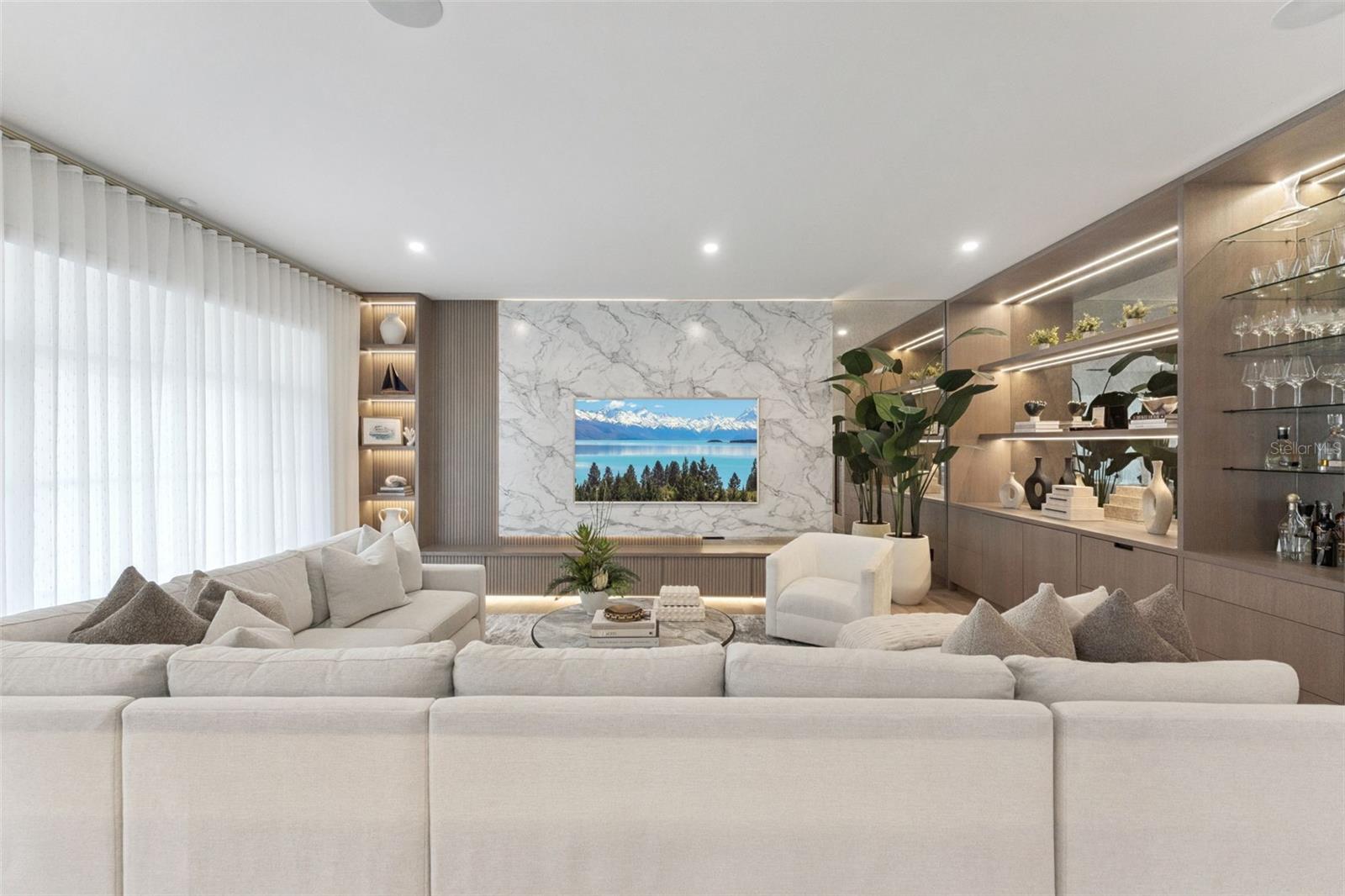 621 HUNTINGTON AVENUE