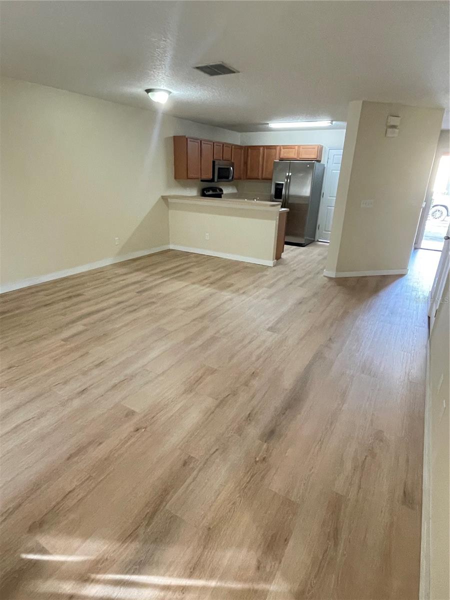 717 CRESTING OAK CIRCLE 115