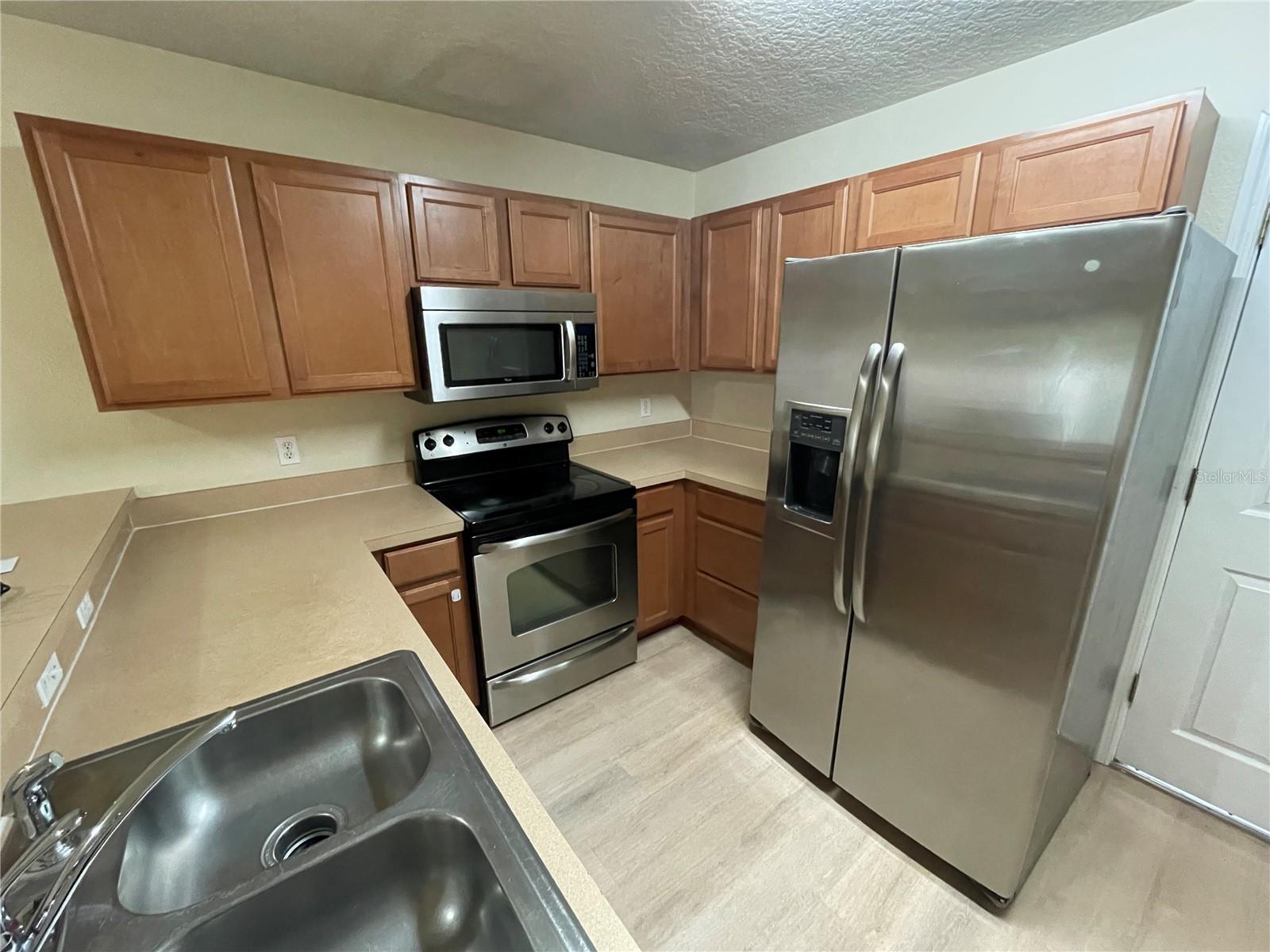 717 CRESTING OAK CIRCLE 115