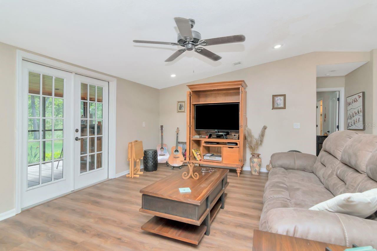 UNPLATTED - Residential