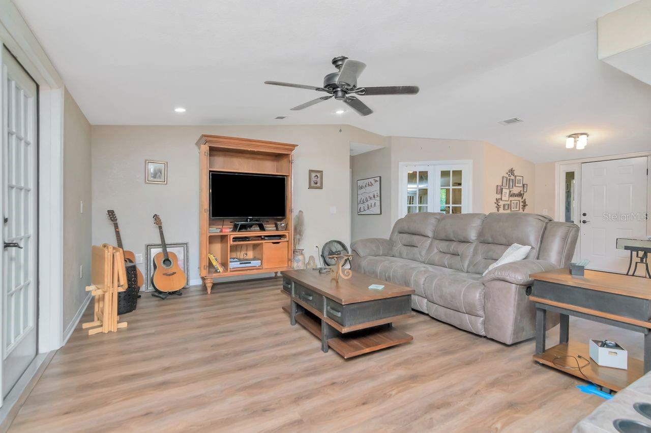 UNPLATTED - Residential