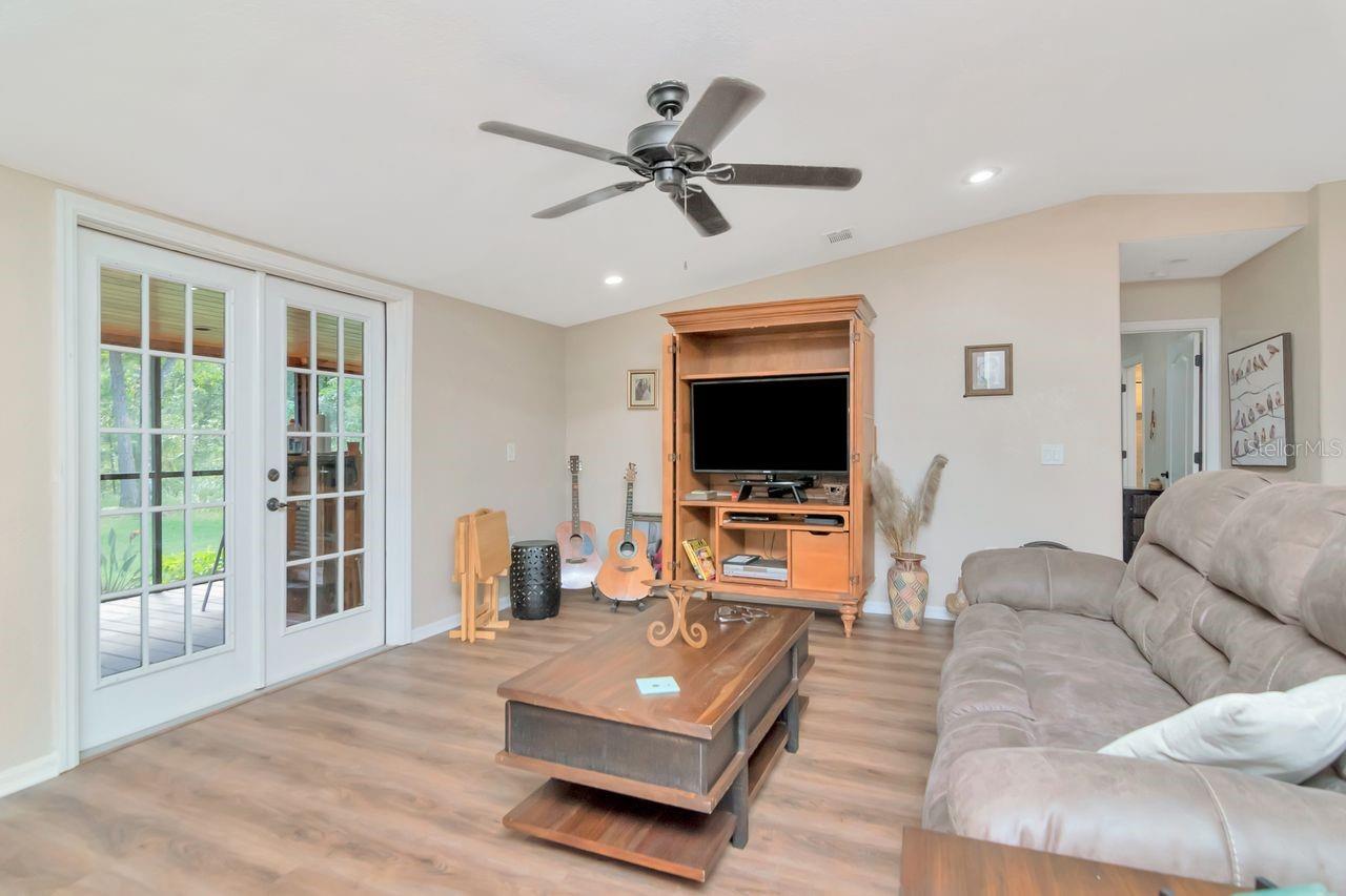 UNPLATTED - Residential