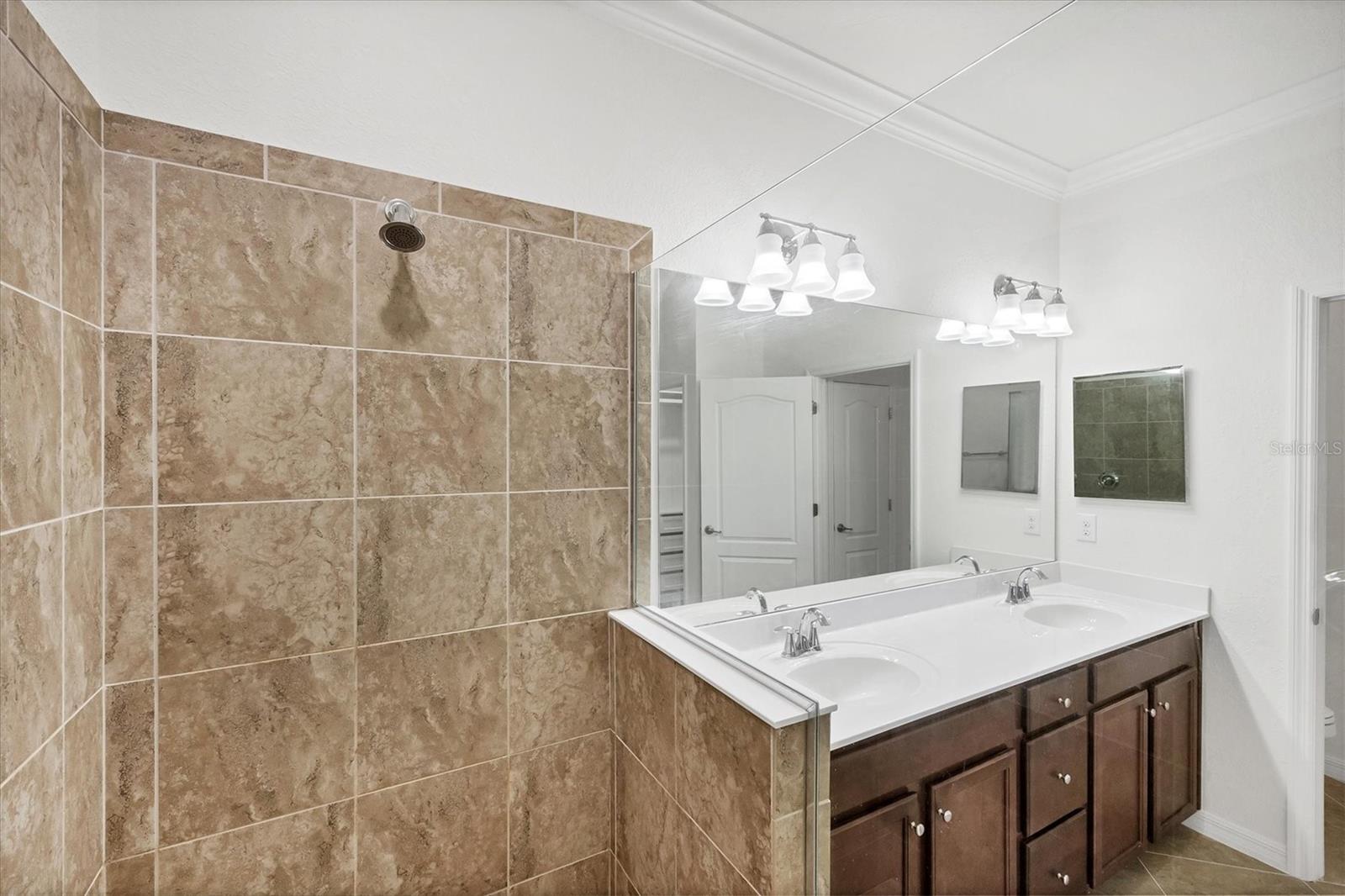 SARASOTA NATIONAL PH 6 & 7 - Residential