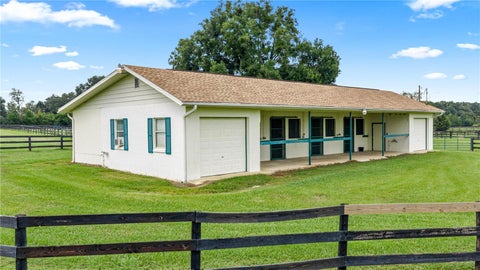 Tiny photo for 12006 North Magnolia Avenue, Ocala, FL 34475 (MLS # OM732961)