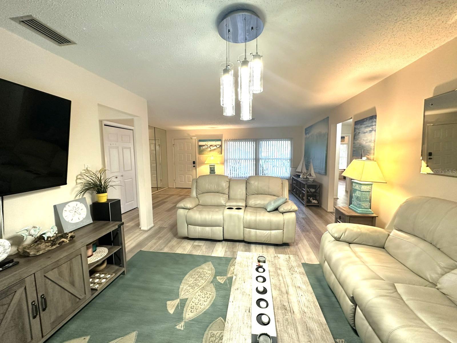 DOVE HOLLOW-UNIT I - Residential