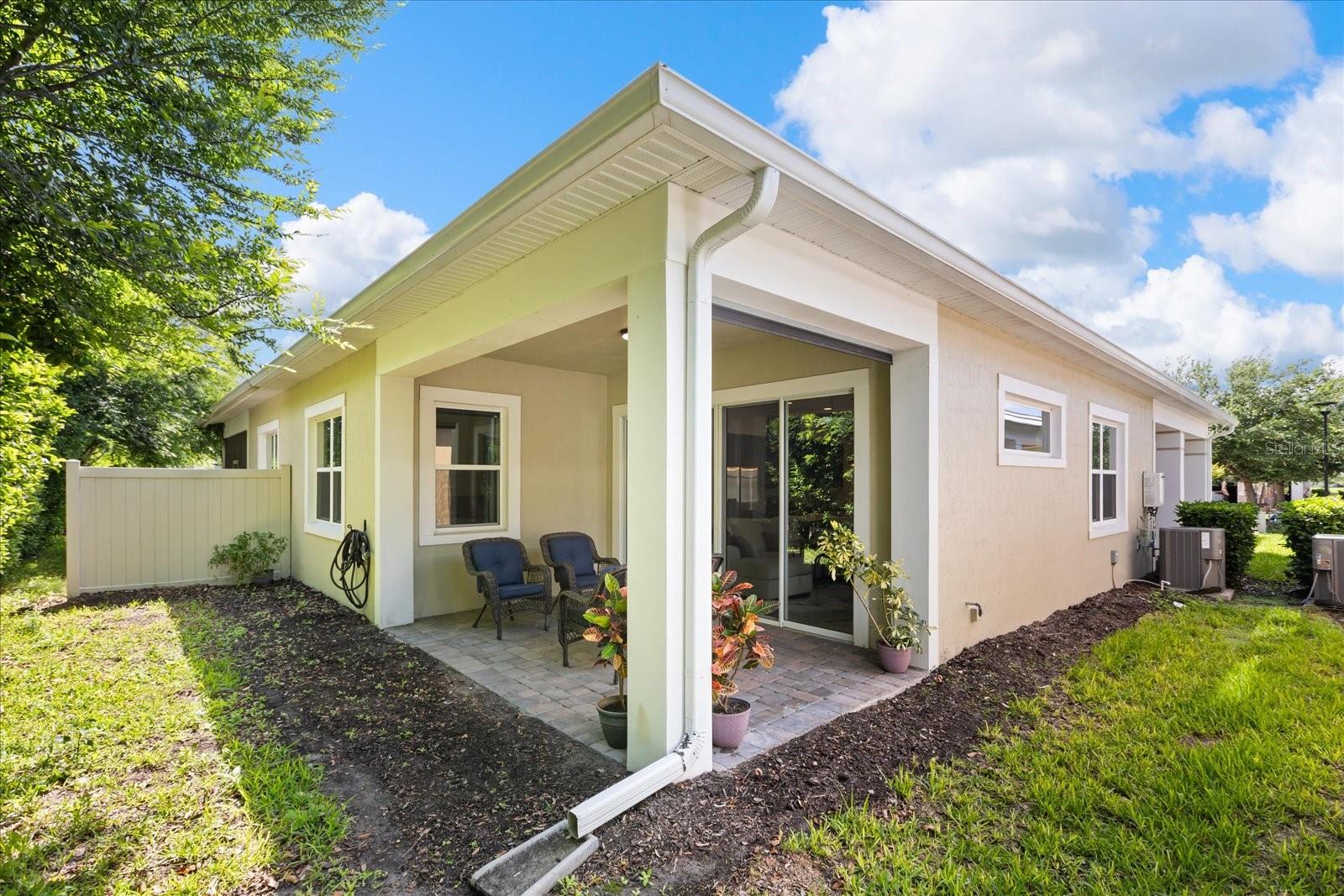 NORTHWEST LAKESIDE GROVES - Residential