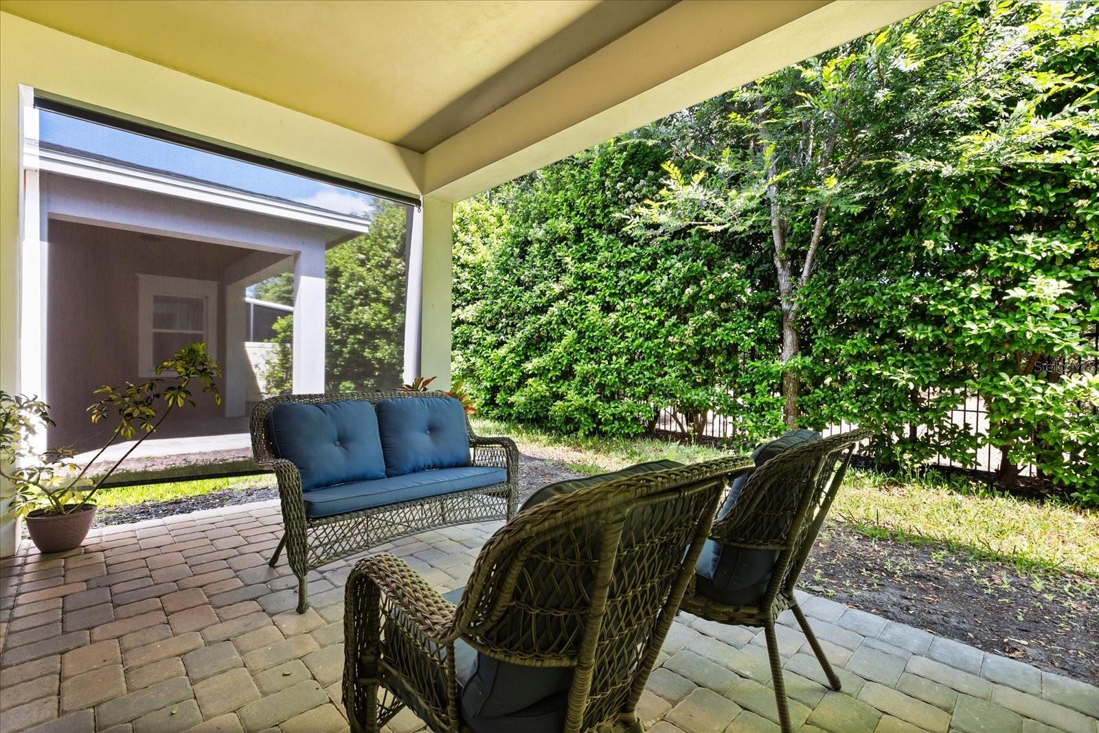 NORTHWEST LAKESIDE GROVES - Residential