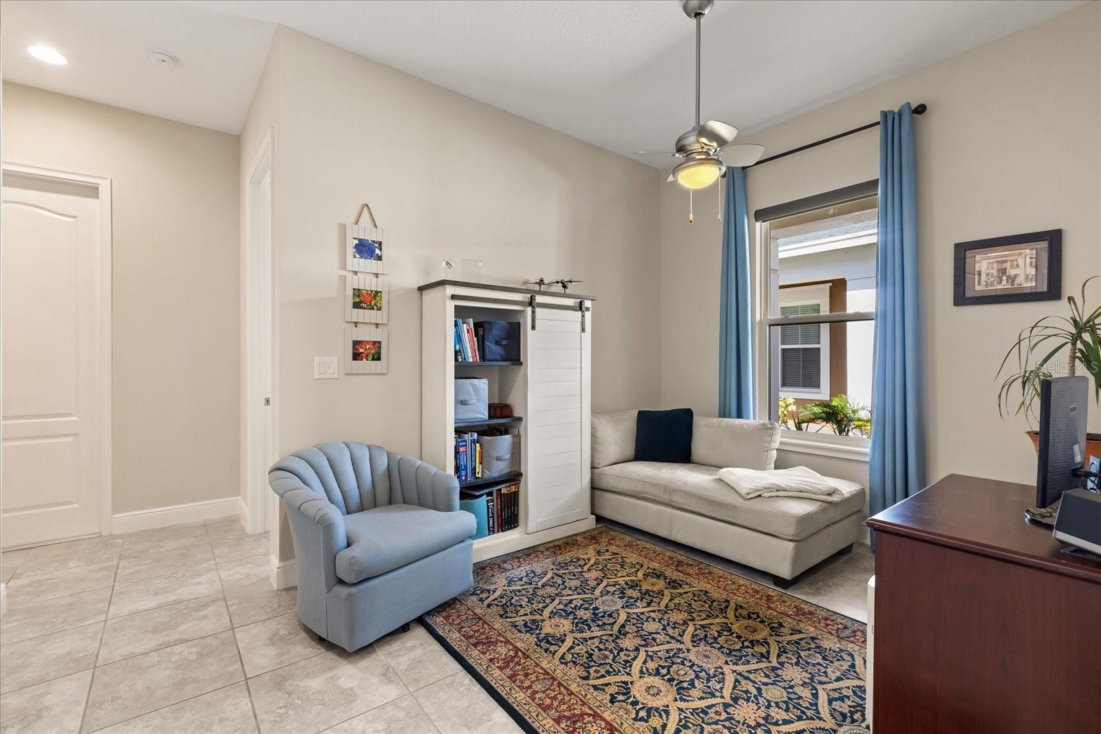 NORTHWEST LAKESIDE GROVES - Residential