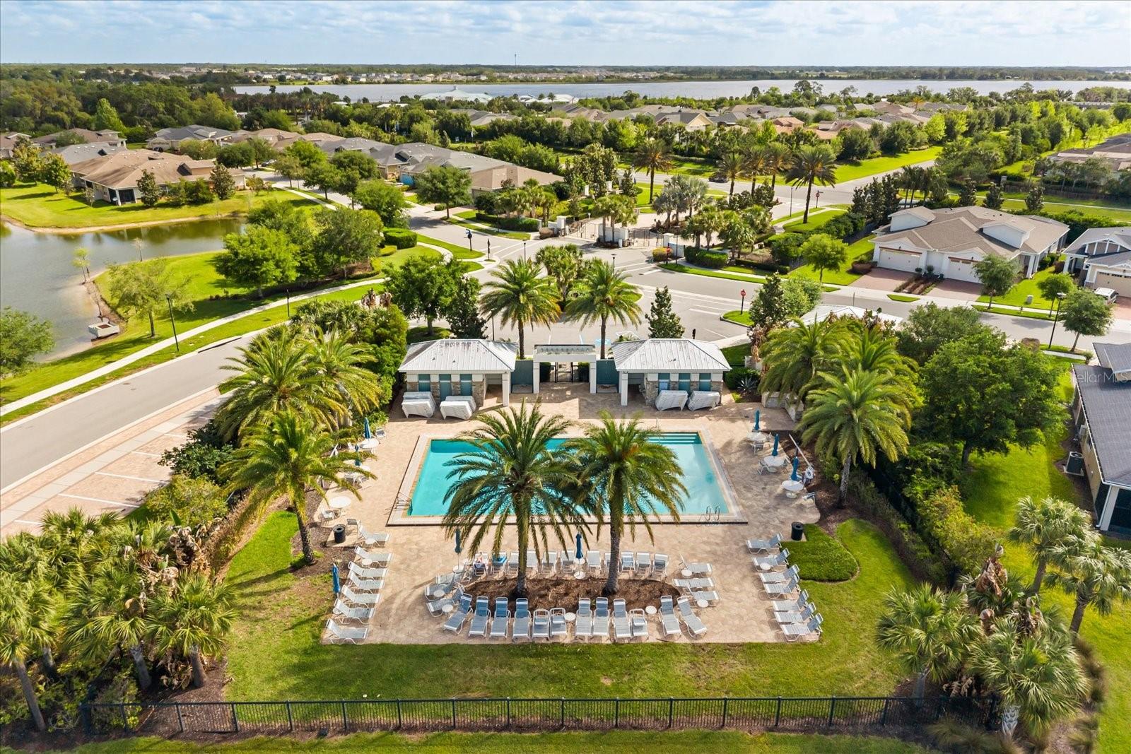 NORTHWEST LAKESIDE GROVES - Residential