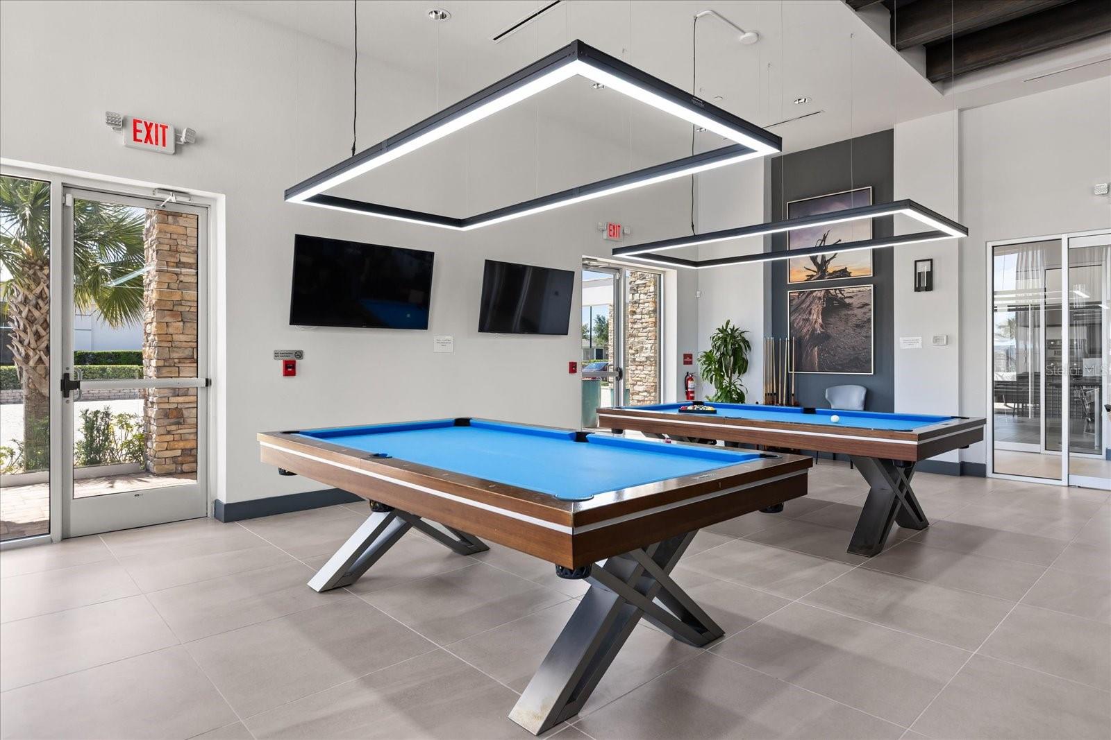 NORTHWEST LAKESIDE GROVES - Residential