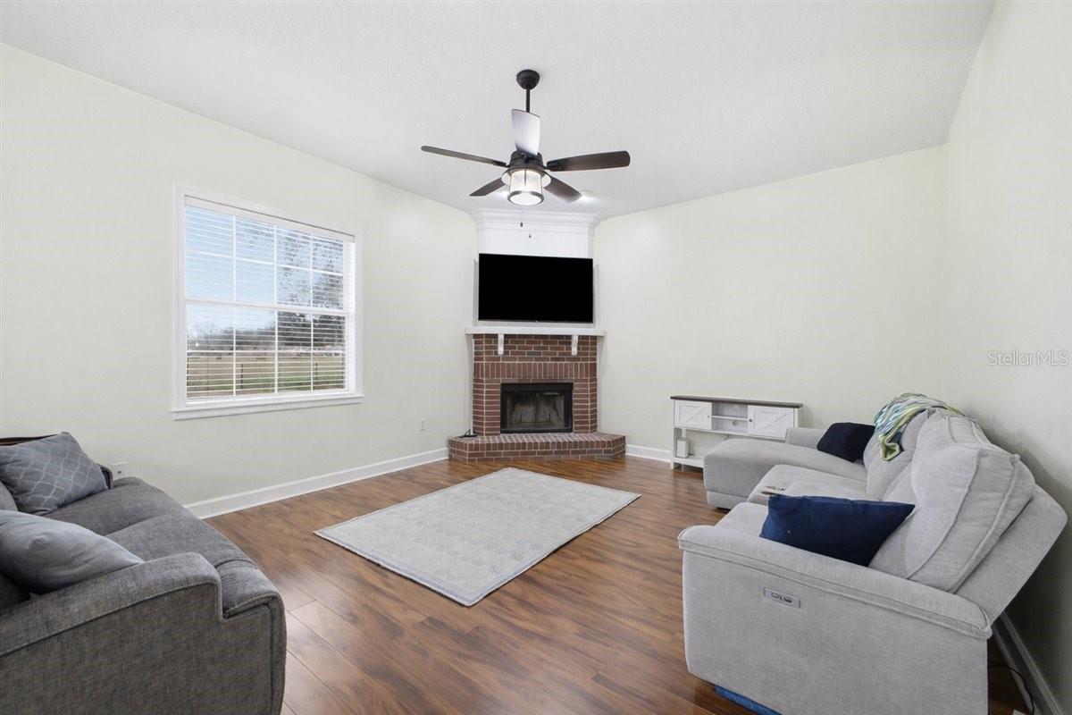 BRIARWOOD ESTATES - Residential