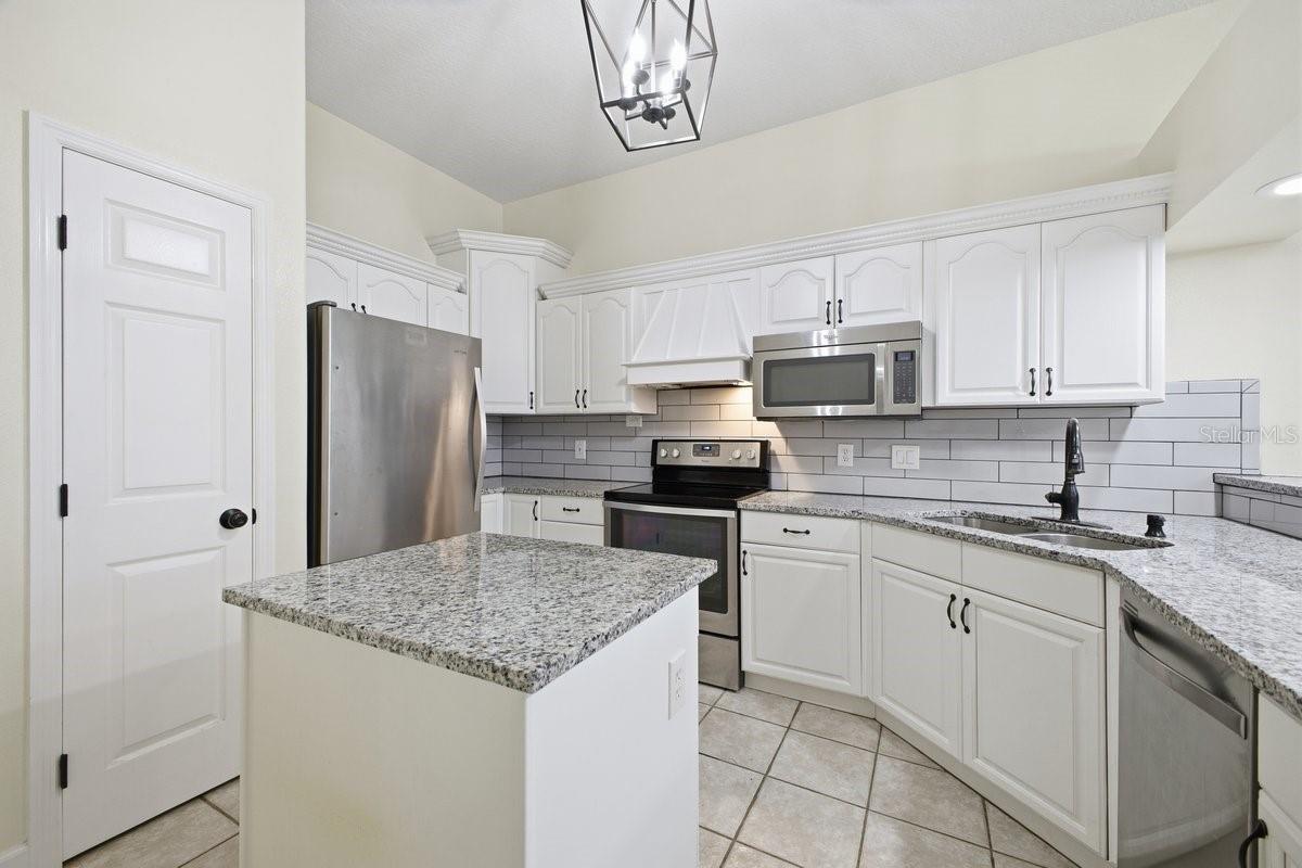 BRIARWOOD ESTATES - Residential