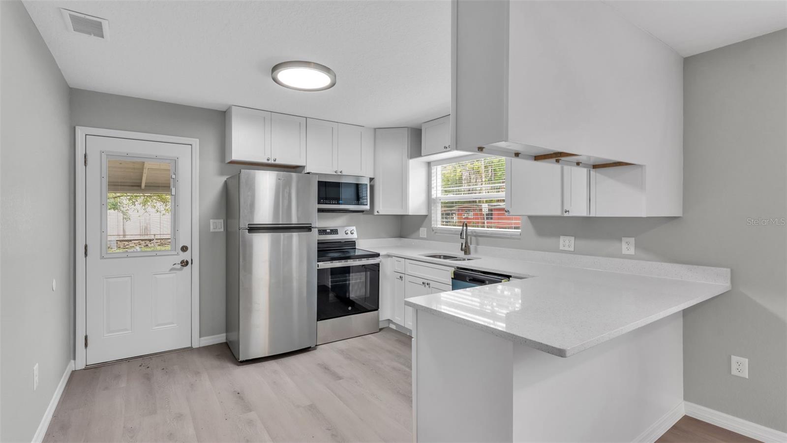 ROBINSON PINES - Residential