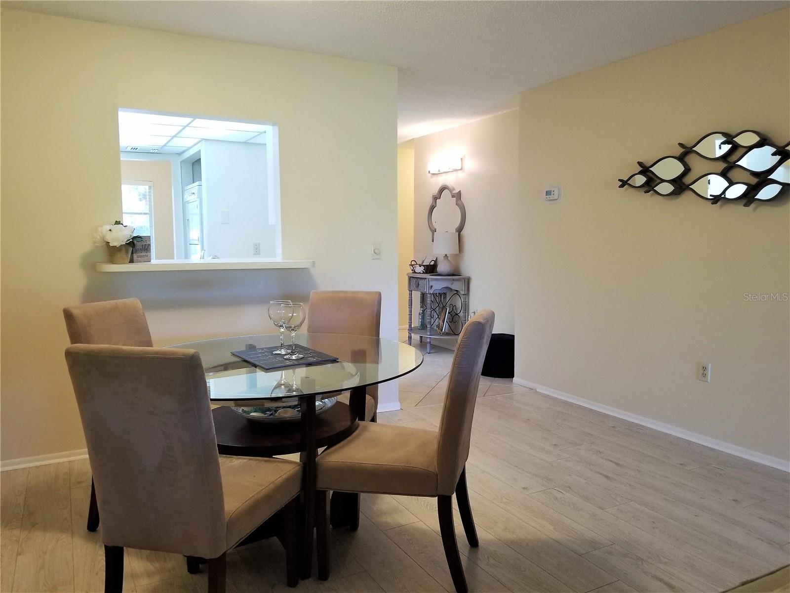 PALM-AIRE AT SARASOTA 8-C CO - Residential Lease