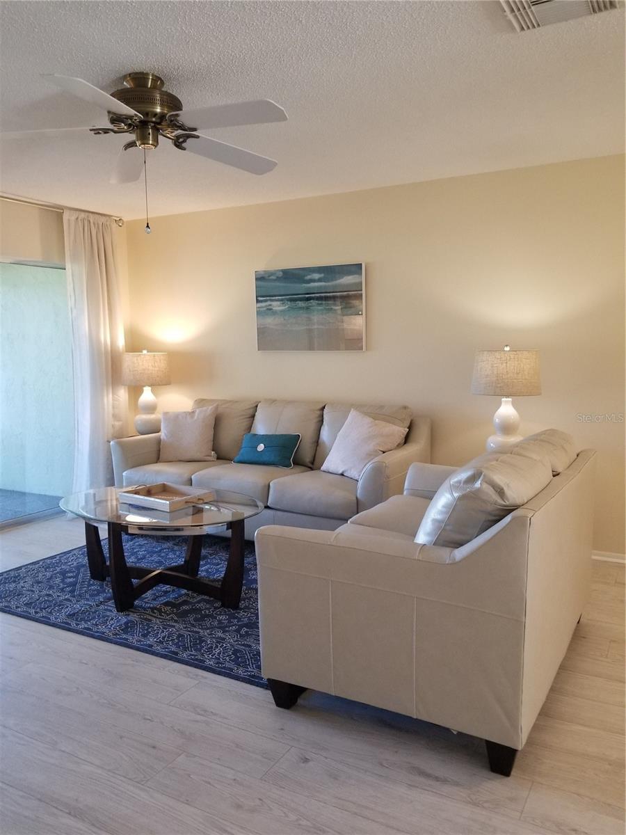 PALM-AIRE AT SARASOTA 8-C CO - Residential Lease