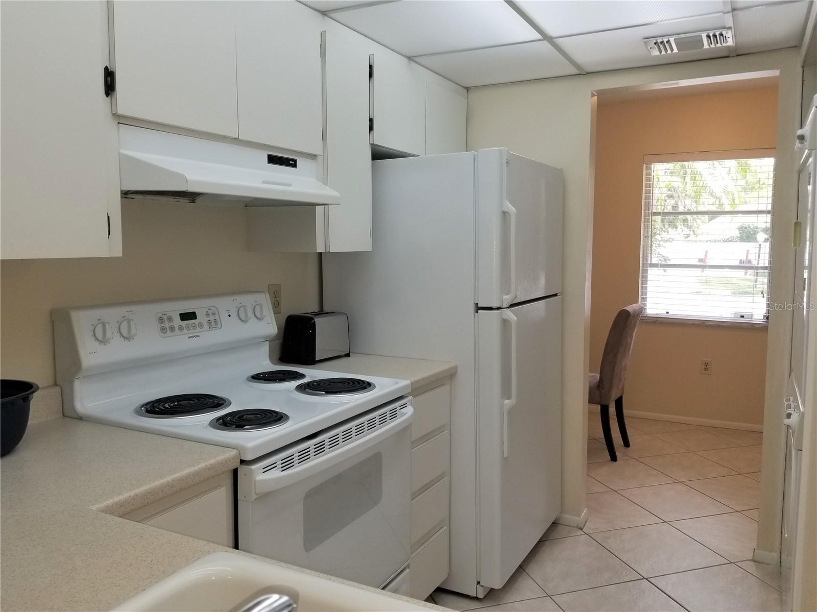 PALM-AIRE AT SARASOTA 8-C CO - Residential Lease