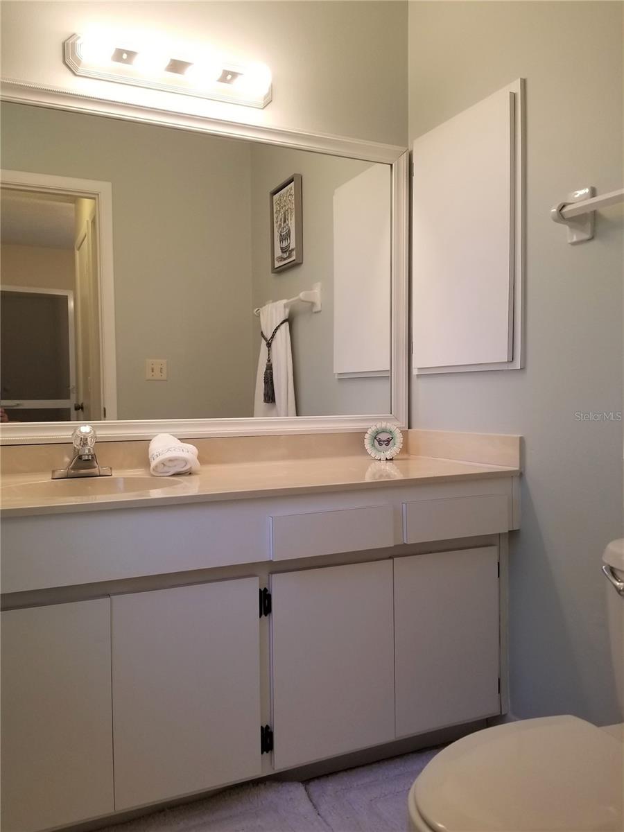 PALM-AIRE AT SARASOTA 8-C CO - Residential Lease