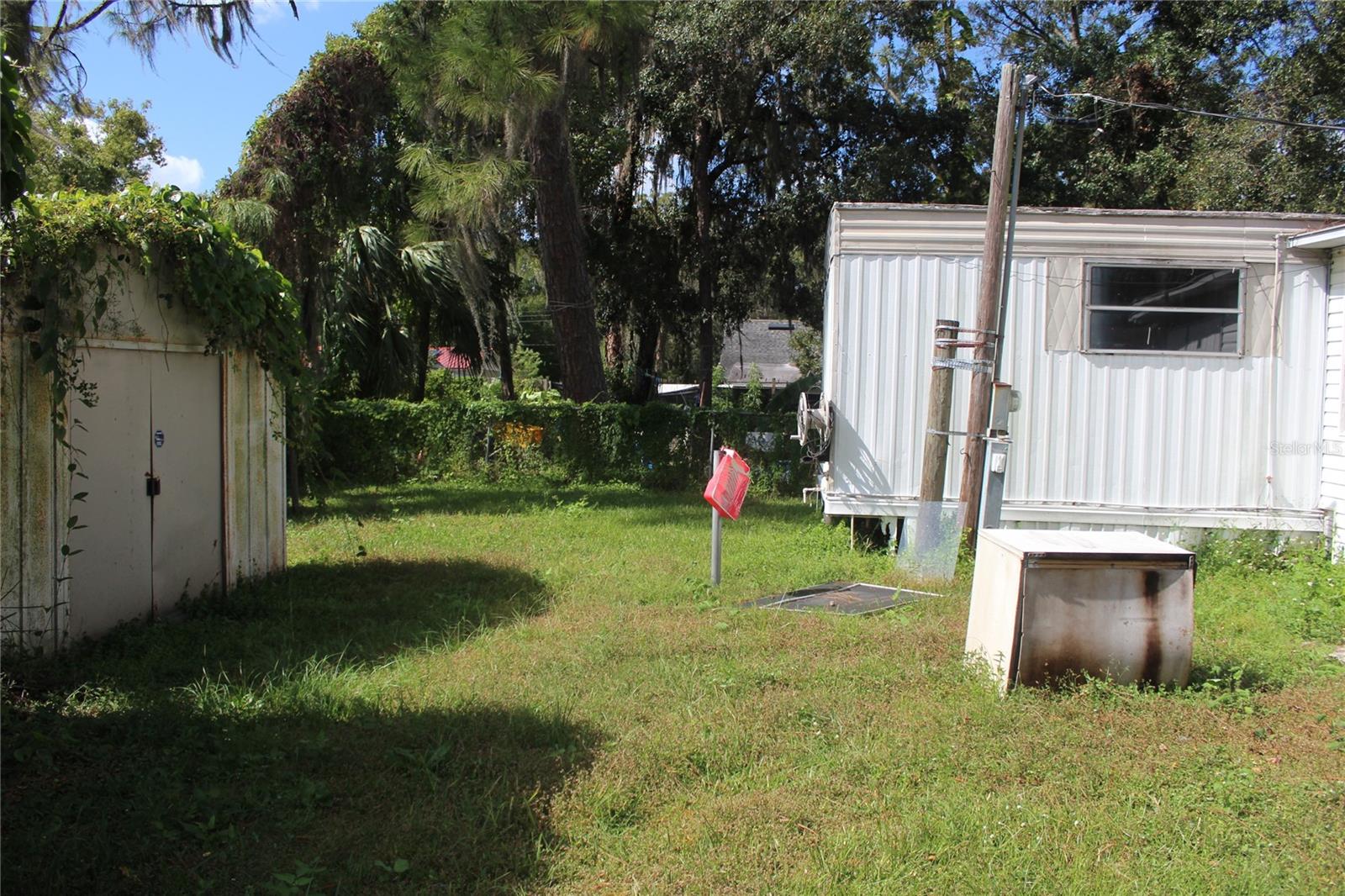 Photo 17 of 20 of 2430 CRESAP STREET mobile home