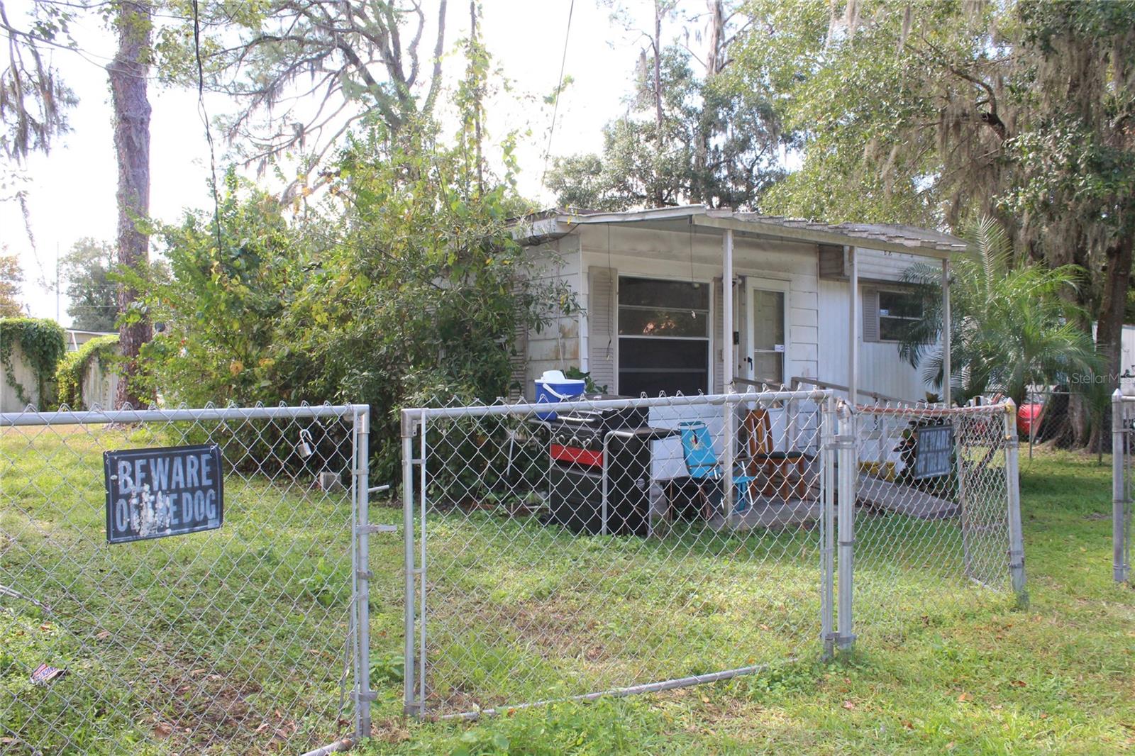 Photo 3 of 20 of 2430 CRESAP STREET mobile home