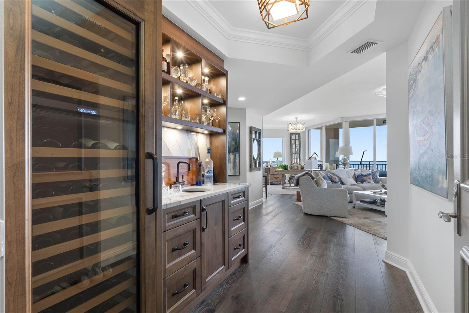 CASTILLO AT WESTSHORE YACHT CL - Residential