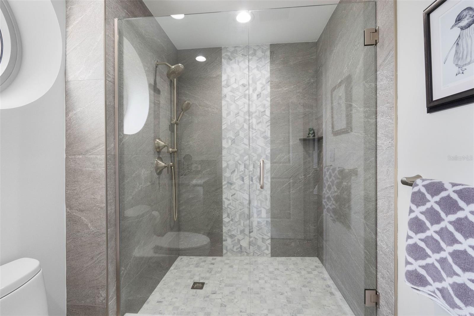 CASTILLO AT WESTSHORE YACHT CL - Residential