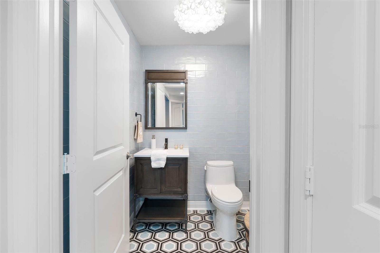 CASTILLO AT WESTSHORE YACHT CL - Residential