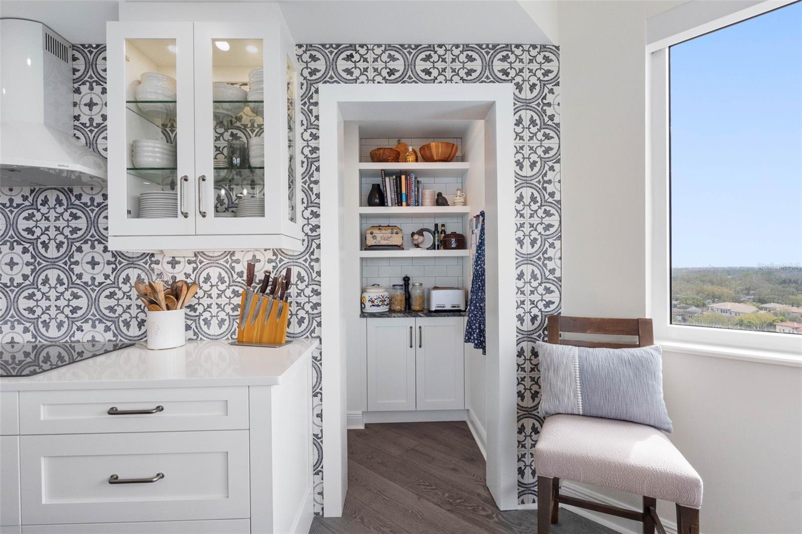 CASTILLO AT WESTSHORE YACHT CL - Residential