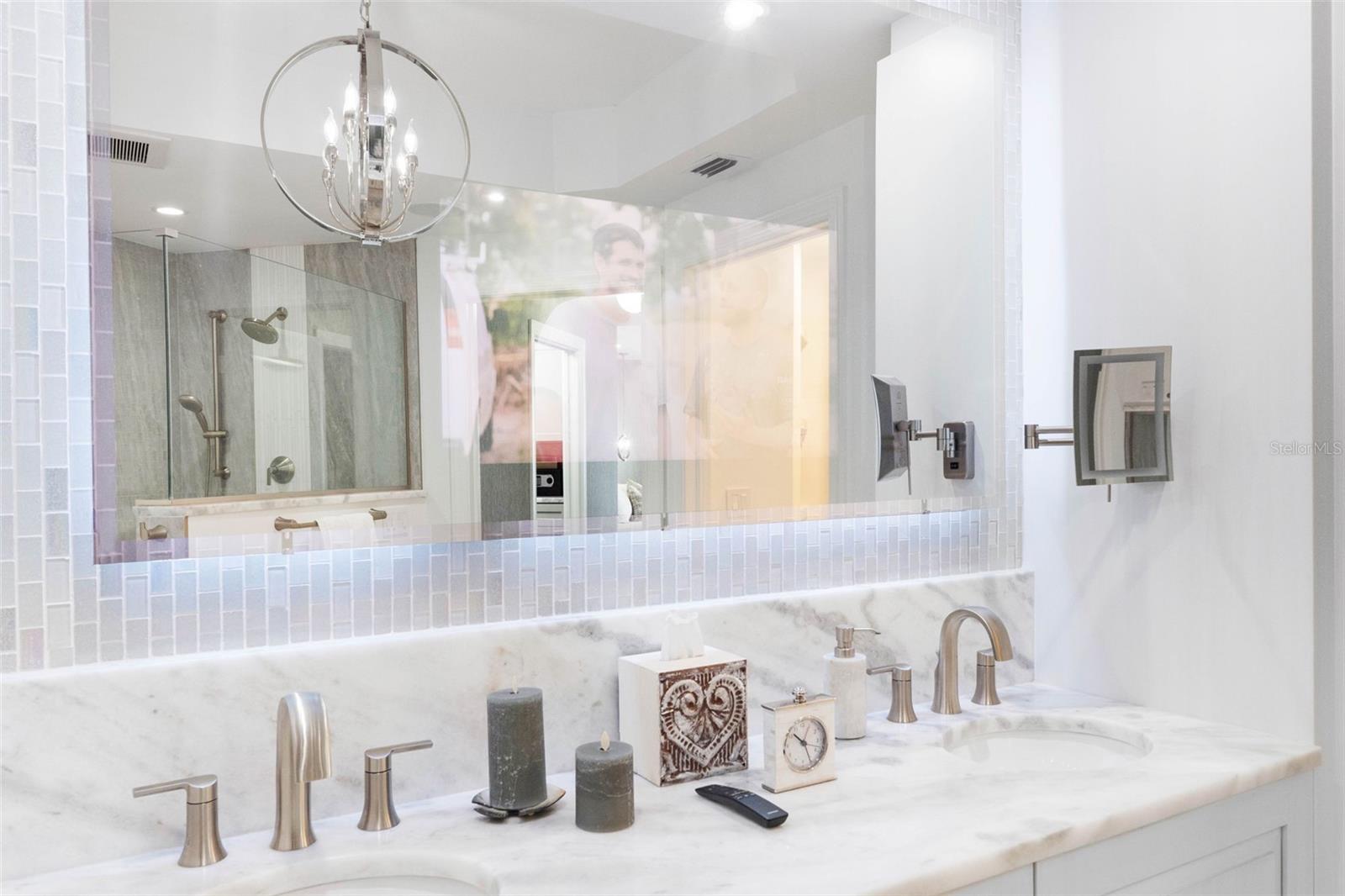 CASTILLO AT WESTSHORE YACHT CL - Residential