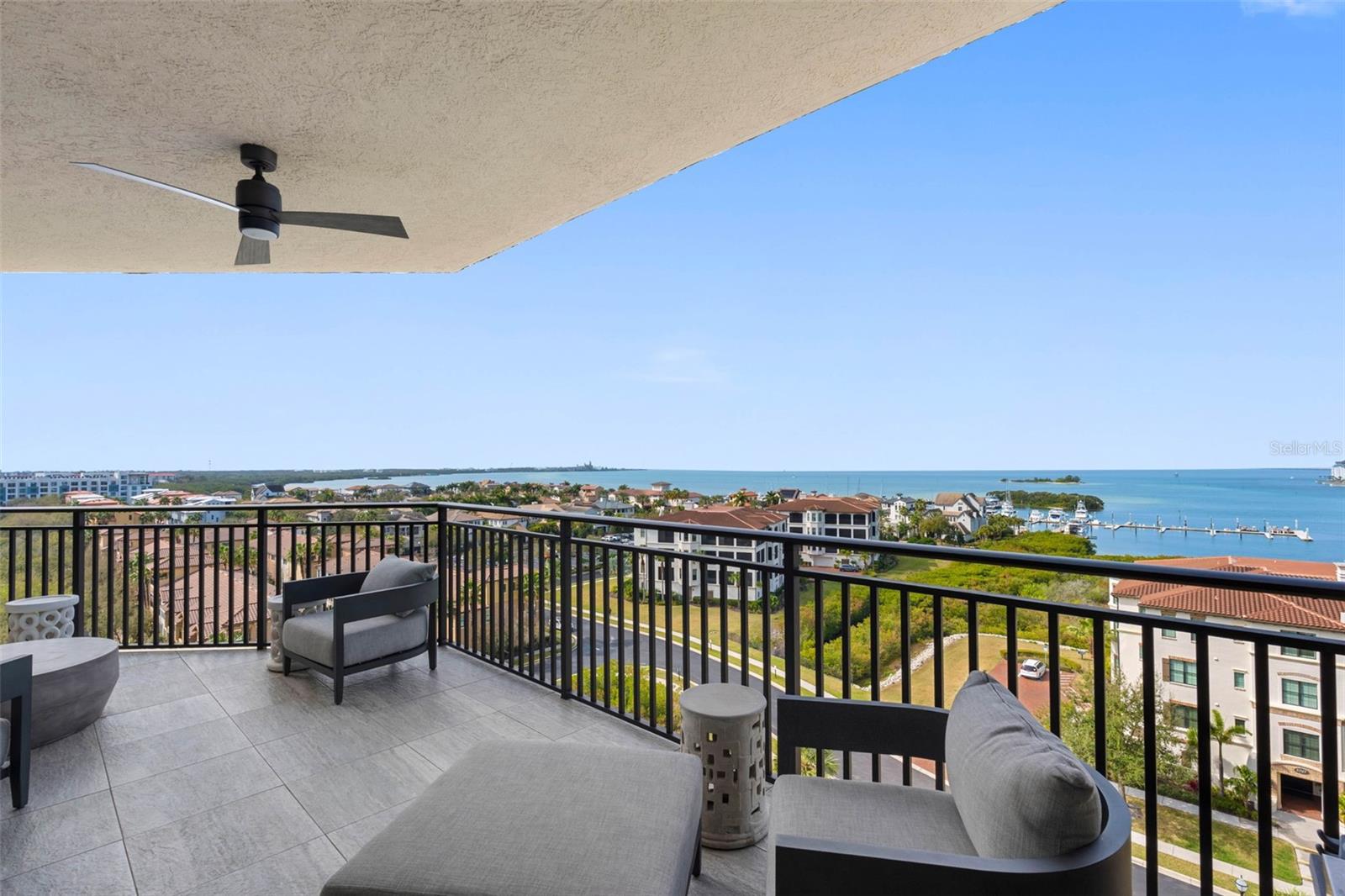 CASTILLO AT WESTSHORE YACHT CL - Residential