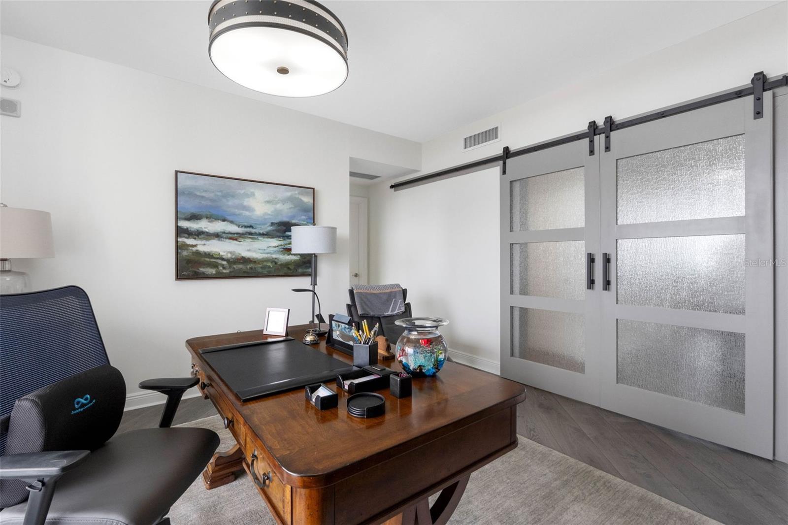 CASTILLO AT WESTSHORE YACHT CL - Residential