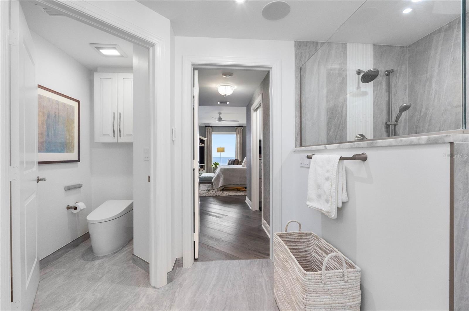 CASTILLO AT WESTSHORE YACHT CL - Residential