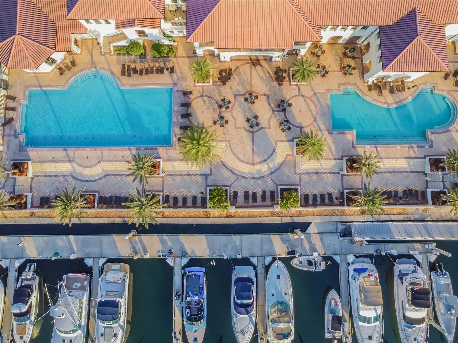 CASTILLO AT WESTSHORE YACHT CL - Residential