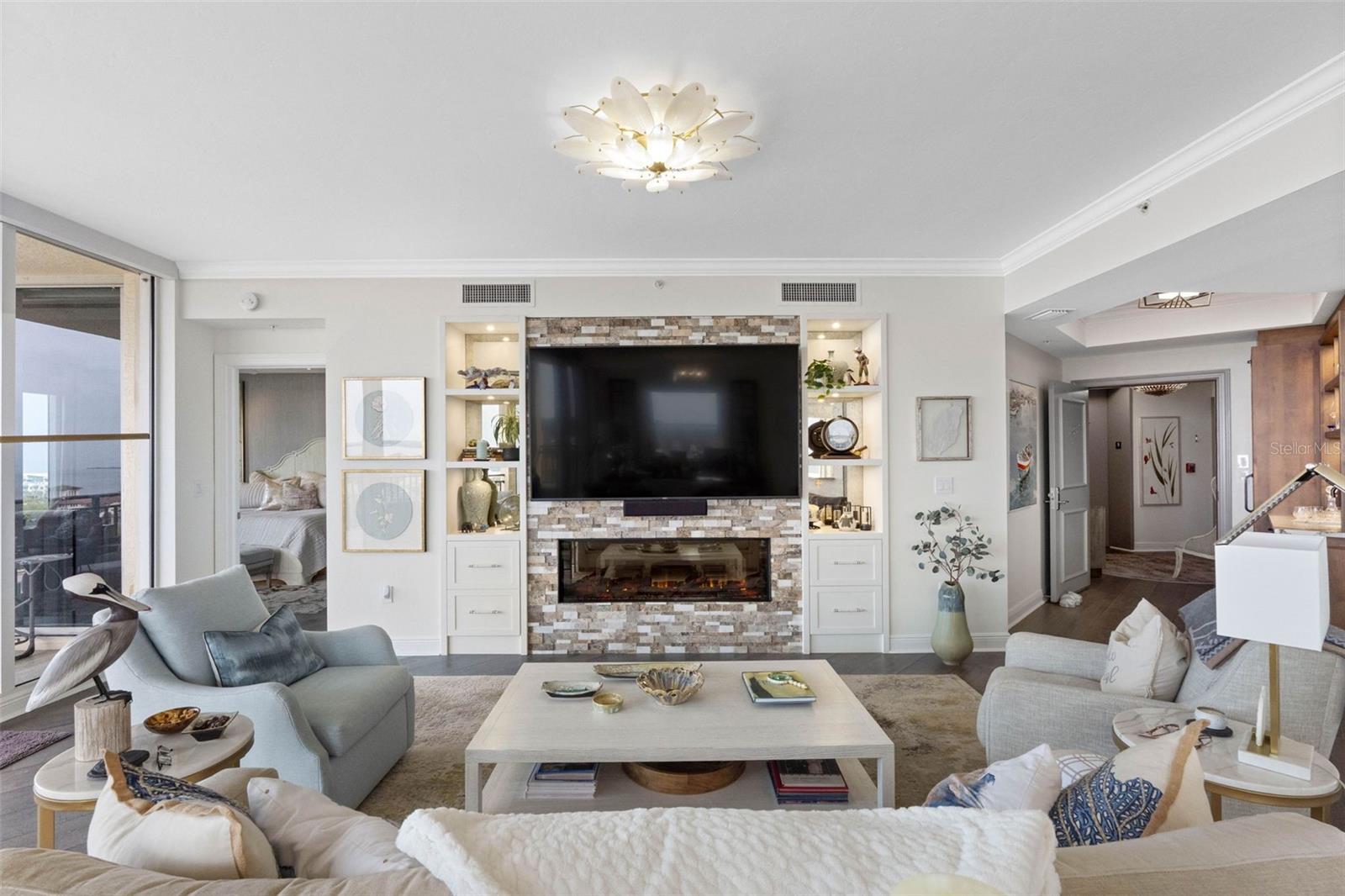 CASTILLO AT WESTSHORE YACHT CL - Residential