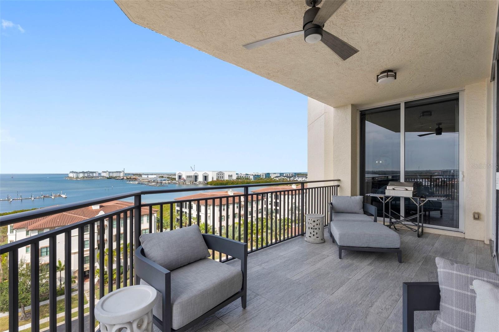 CASTILLO AT WESTSHORE YACHT CL - Residential