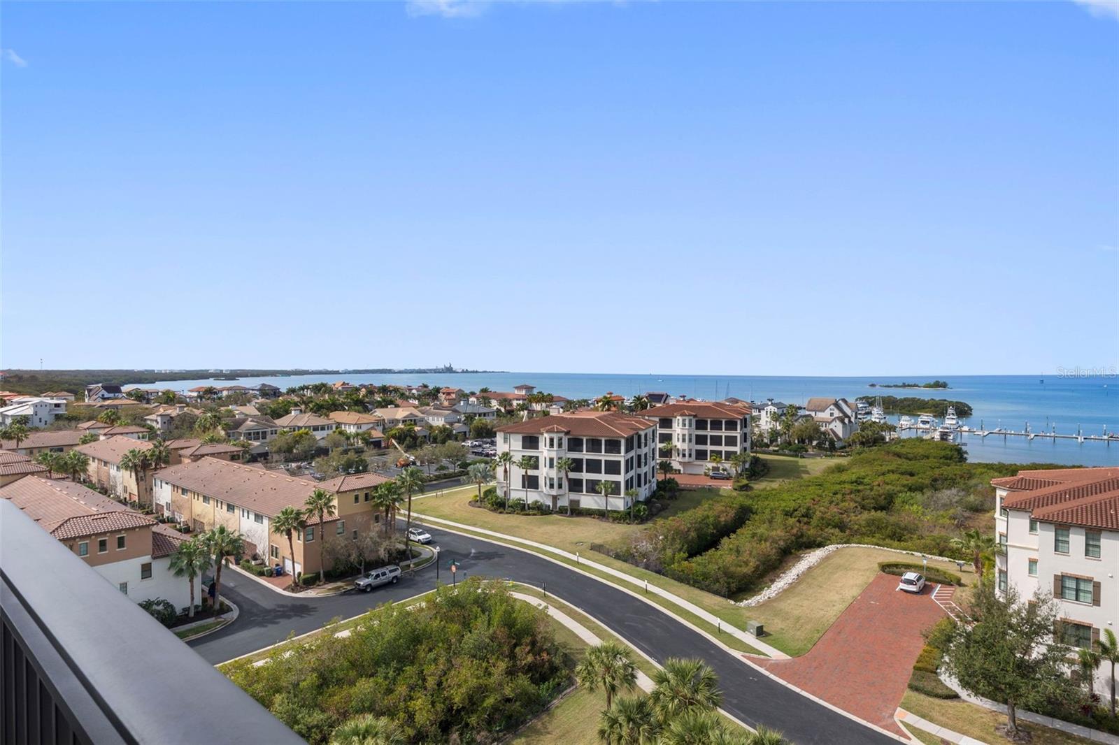 CASTILLO AT WESTSHORE YACHT CL - Residential