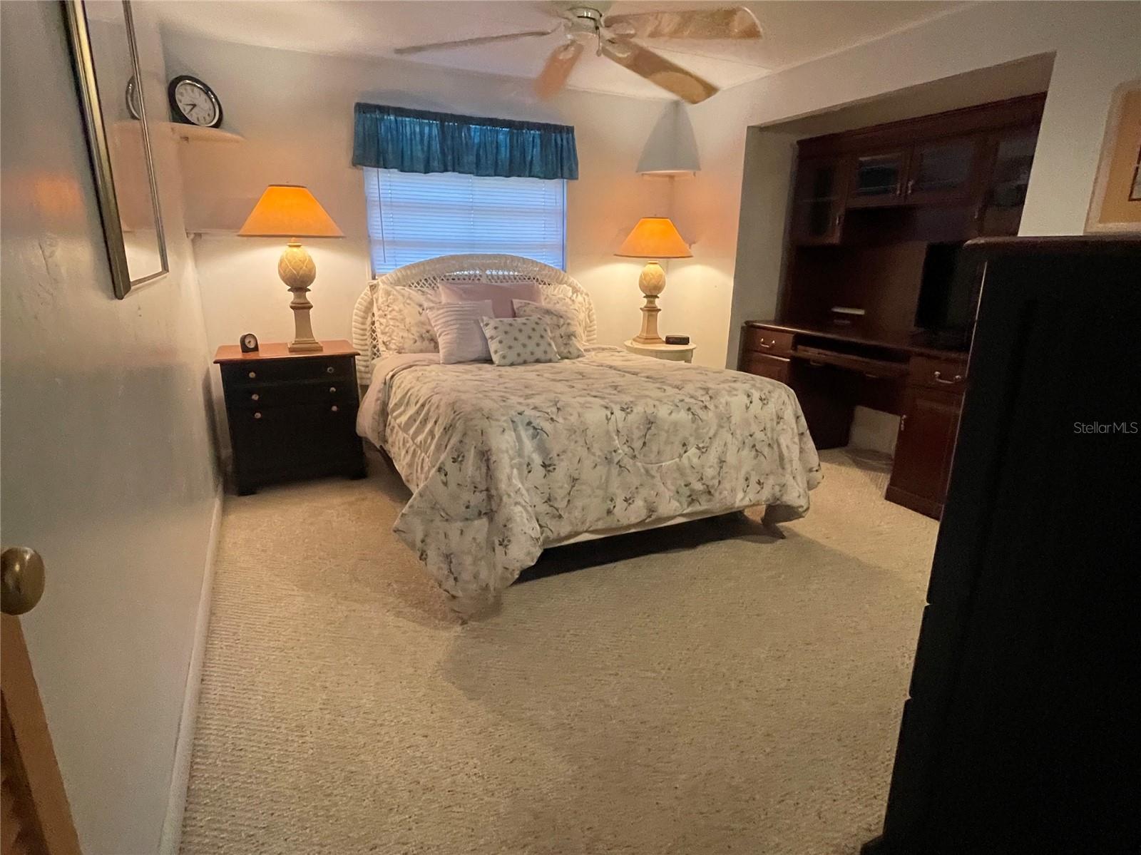 COUNTRY CLUB ESTATES - Residential