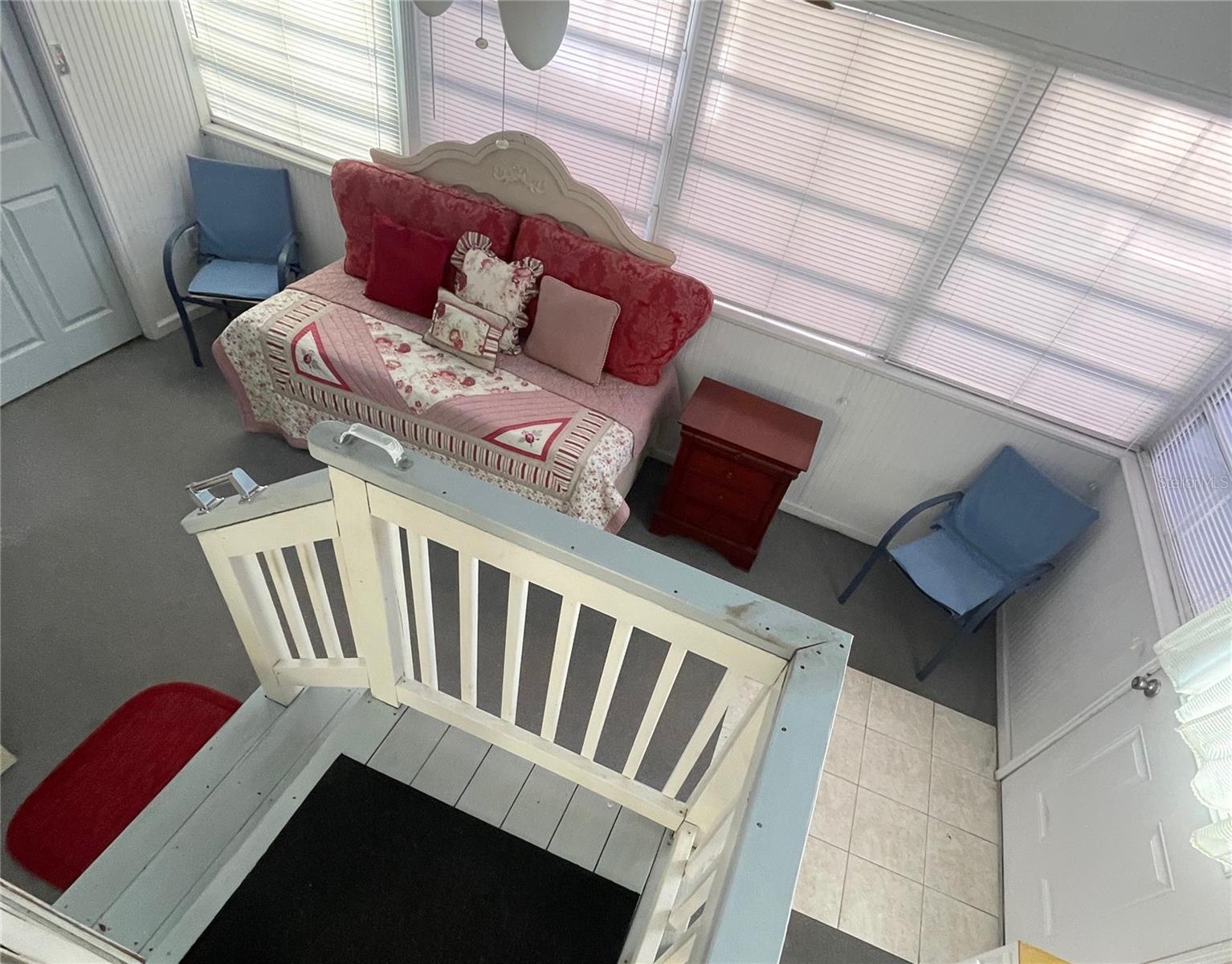 COUNTRY CLUB ESTATES - Residential