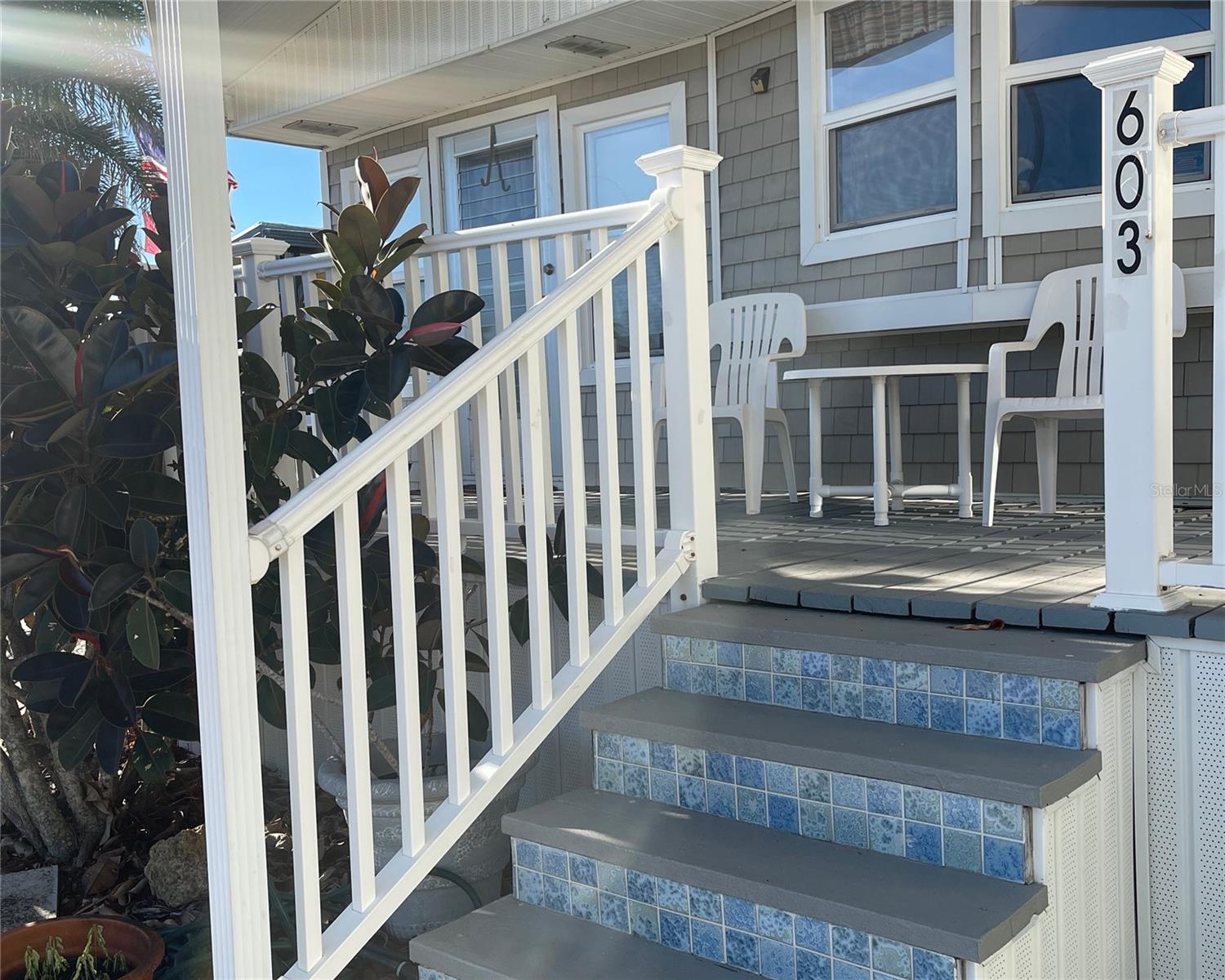 COUNTRY CLUB ESTATES - Residential