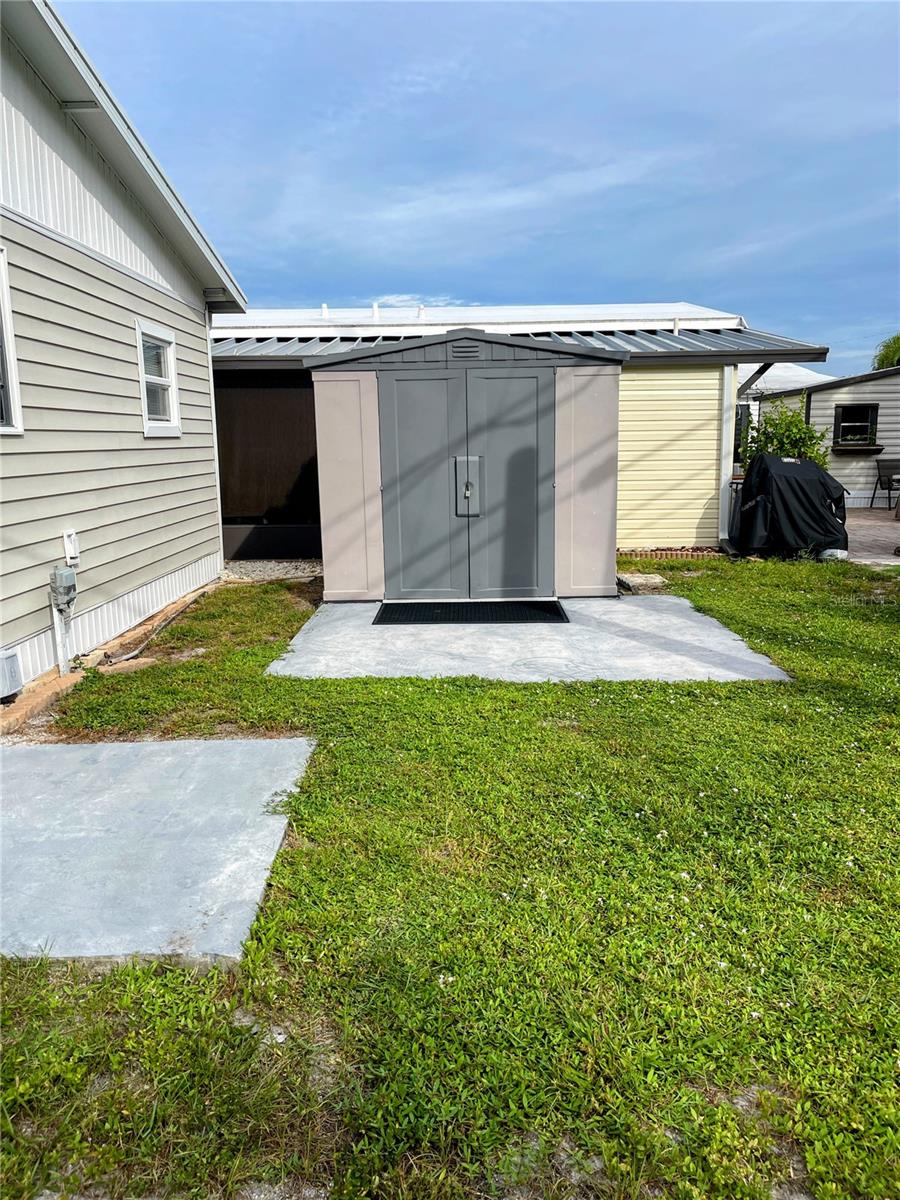 COUNTRY CLUB ESTATES - Residential