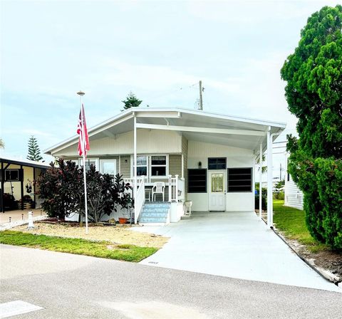 Photo of 603 S Green Circle, Venice, FL 34285 (MLS # N6140616)