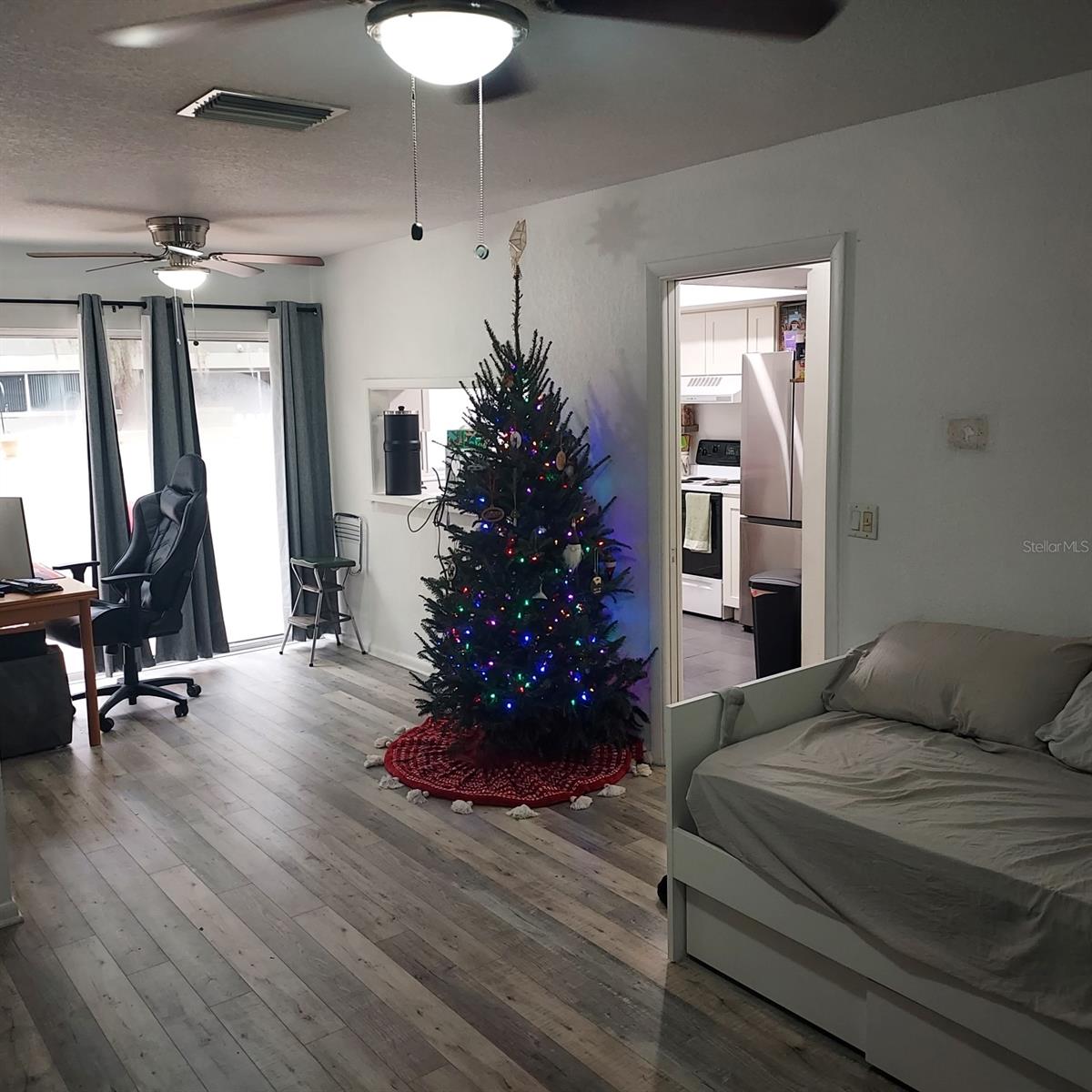 RAINTREE MANOR HOMES CONDOMINI - Residential