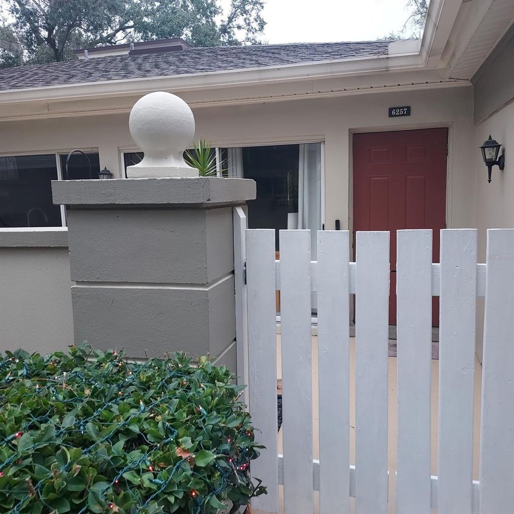 Photo of 6257 Dewdrop Way #6257, Temple Terrace, FL 33617 (MLS # TB8454867)