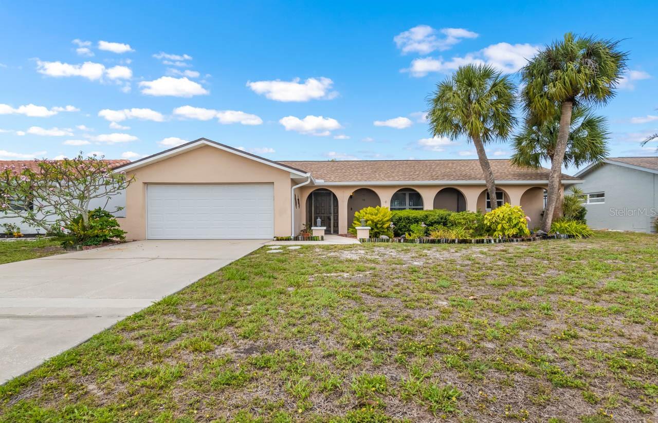 736 FLAMINGO DRIVE